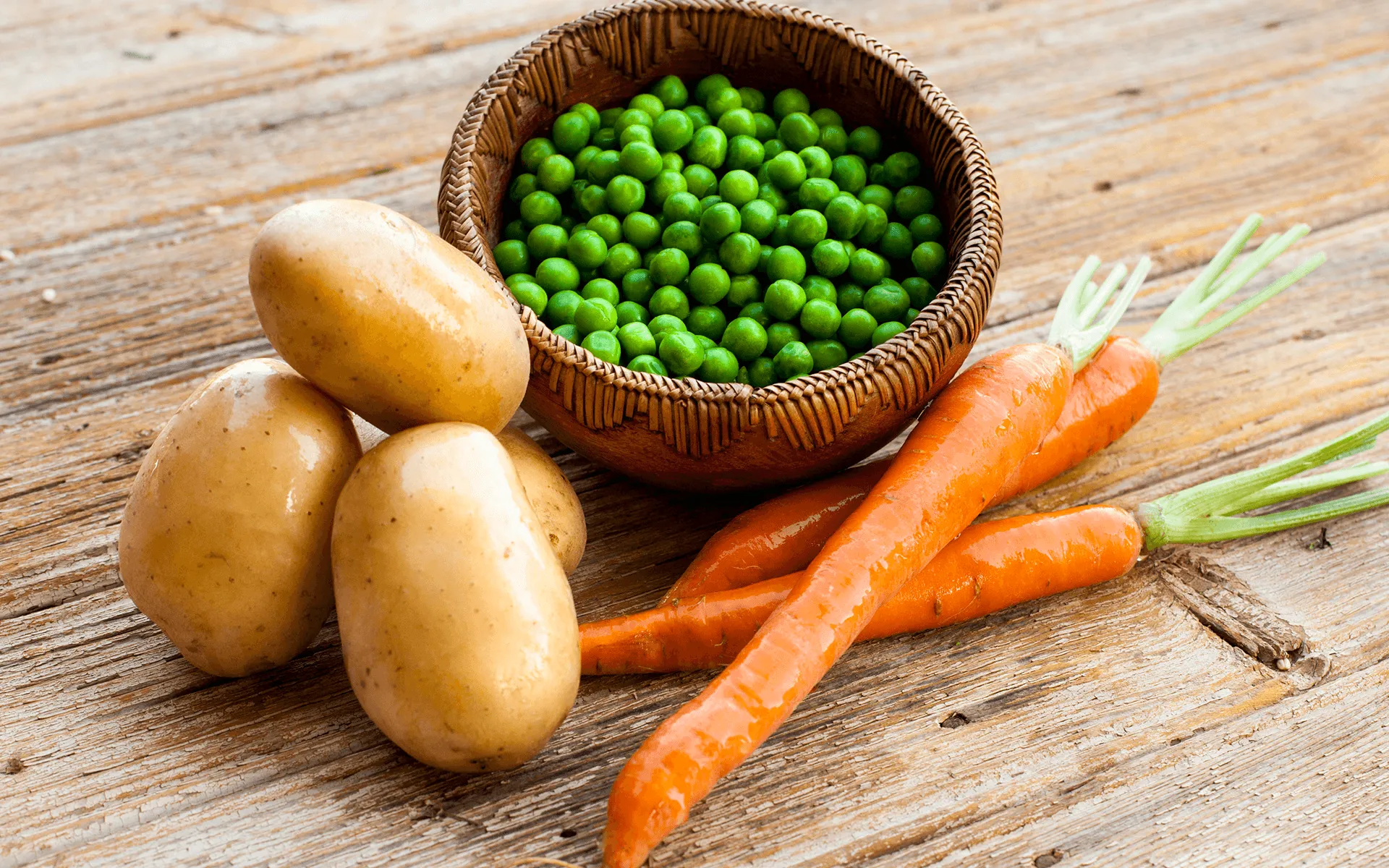 Insalata Russa Orogel (space per formato/linea), un classico antipasto cremoso.