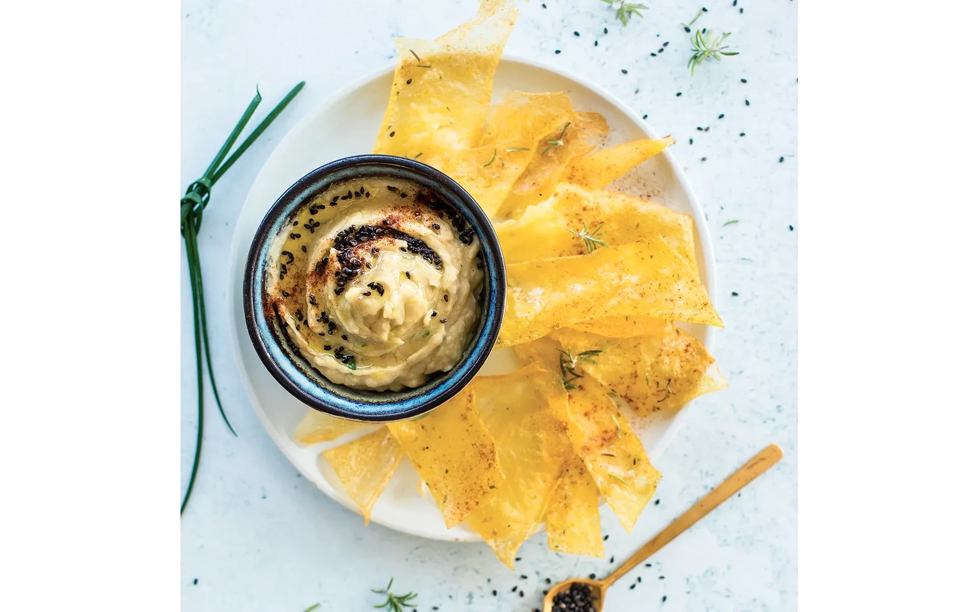 Crema di fagioli Orogel, vellutata e nutriente, servita in una ciotola, base per zuppe o salse.