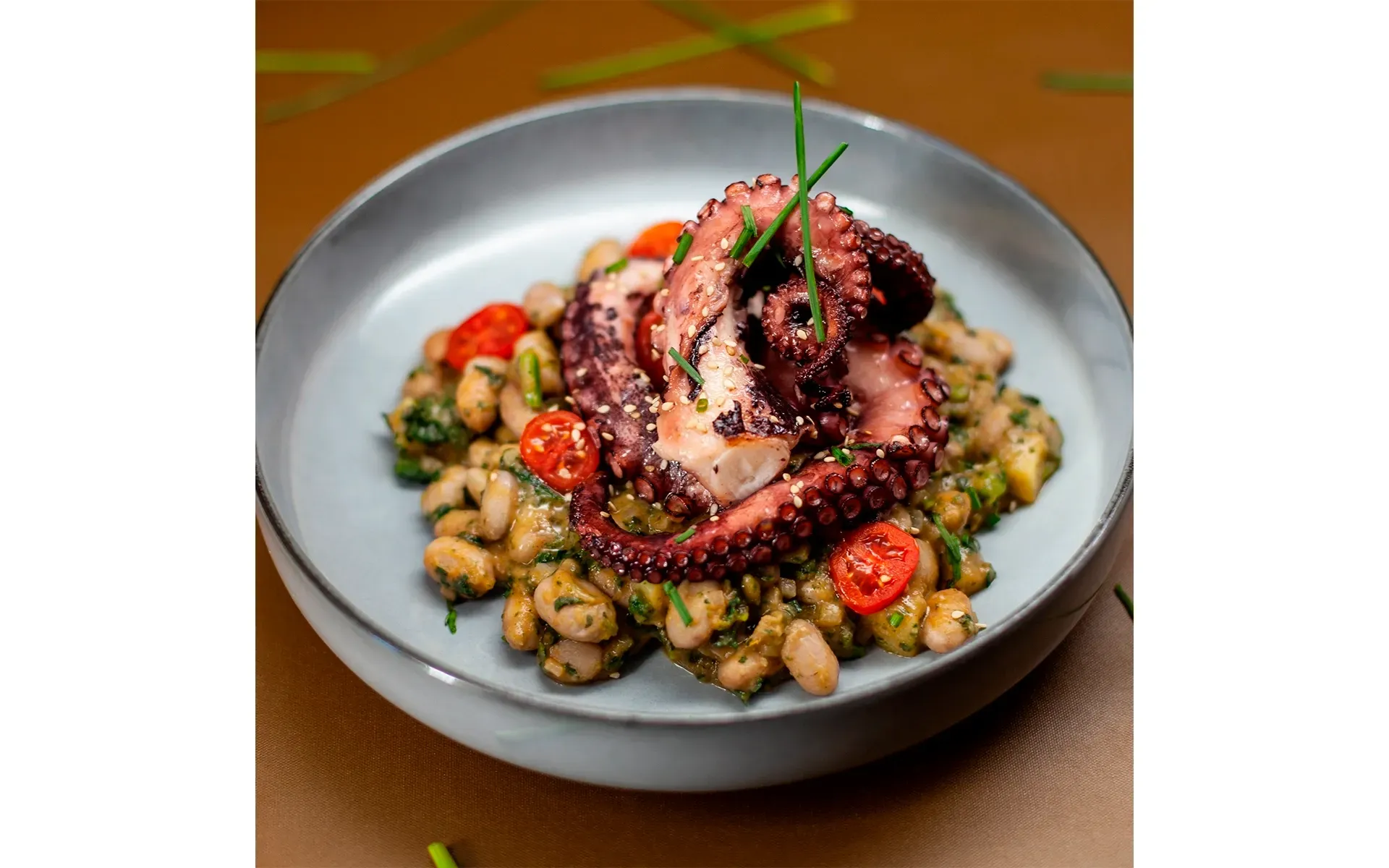 Polpo morbido con verdure Orogel, un secondo piatto di mare saporito e leggero con polpo e verdure. Qualità Orogel