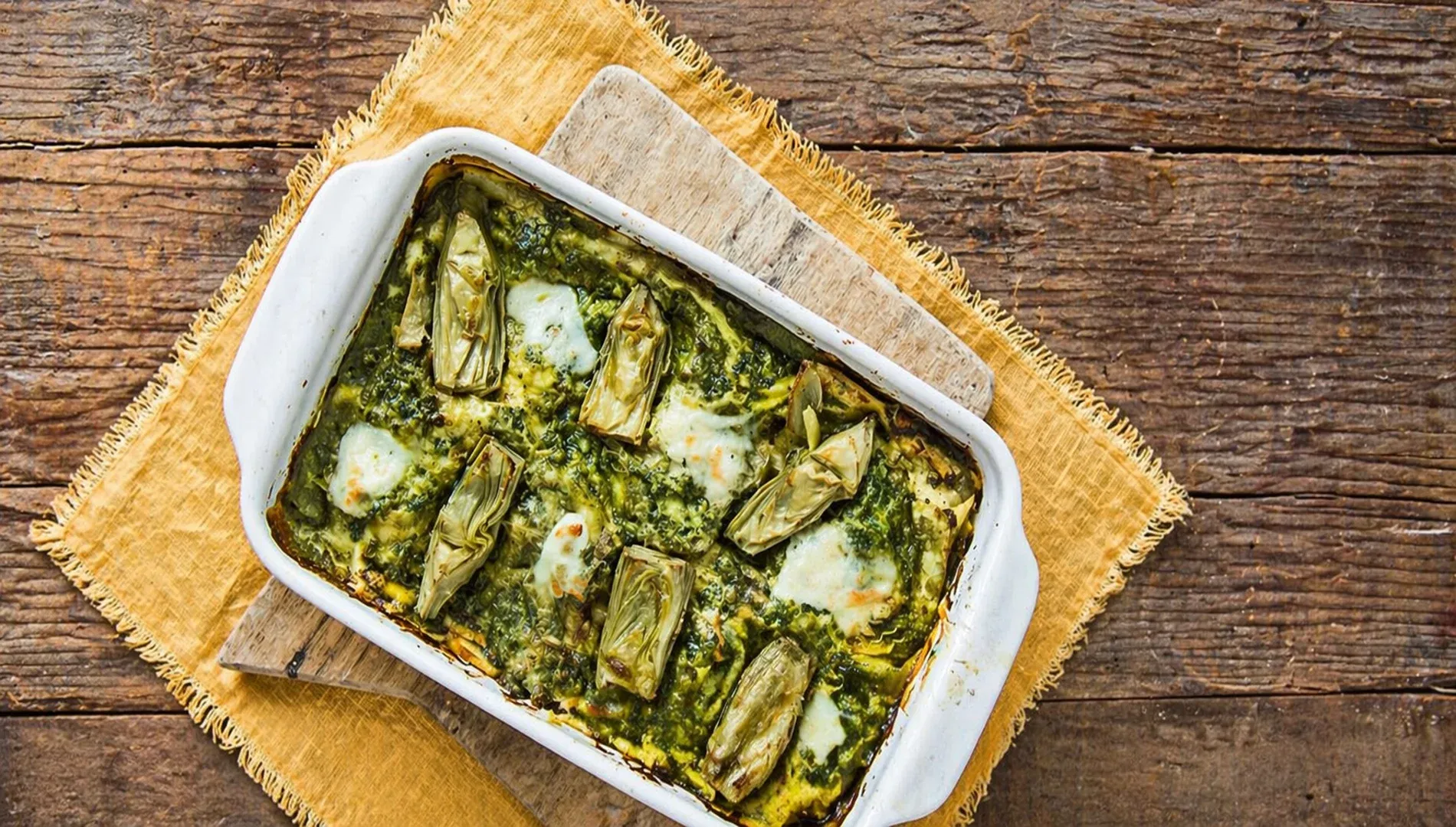 Lasagne ai carciofi gratinate al forno, ricetta cremosa con carciofi in spicchi surgelati Orogel