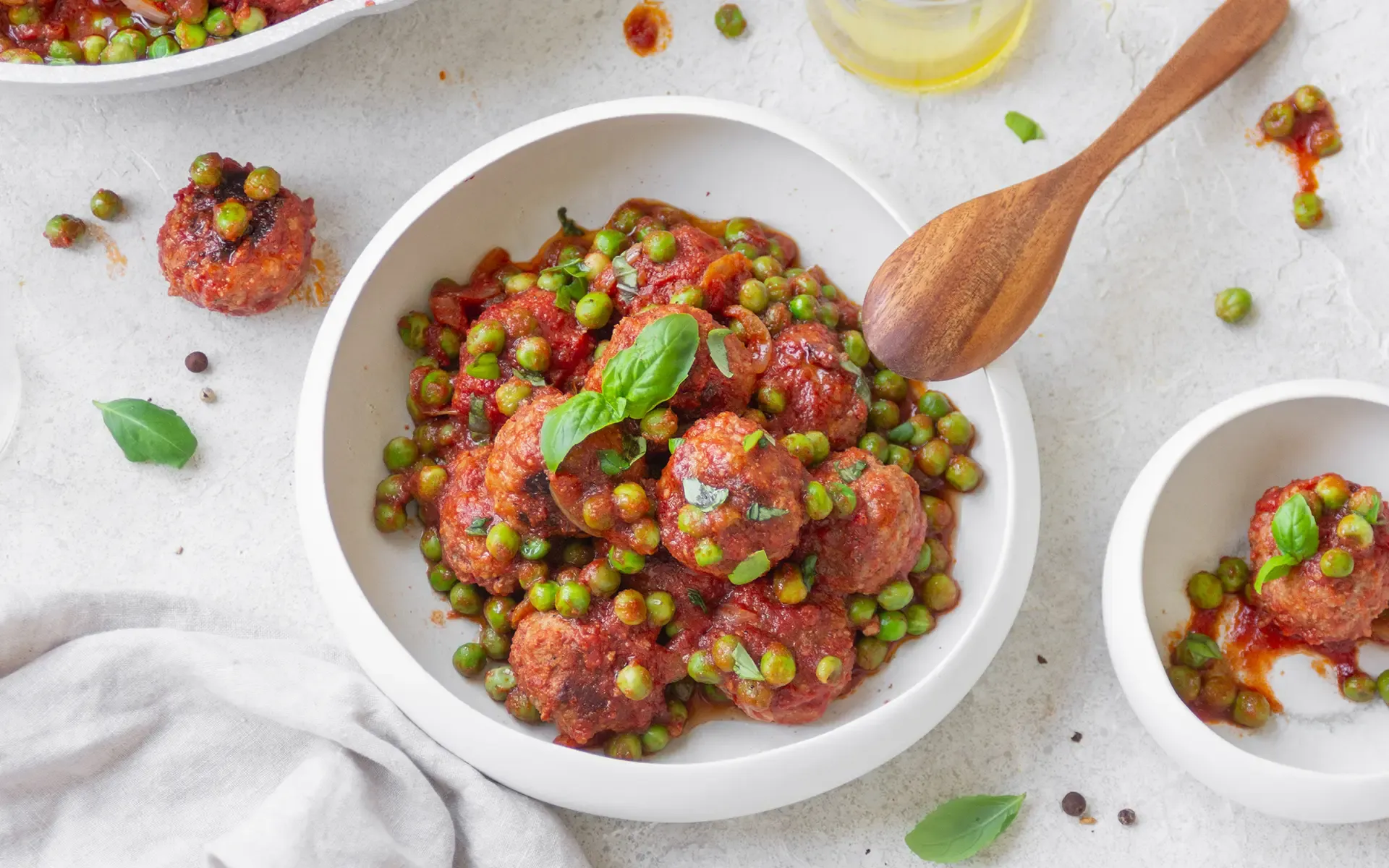 Polpette al sugo con piselli surgelati – Ricette Orogel