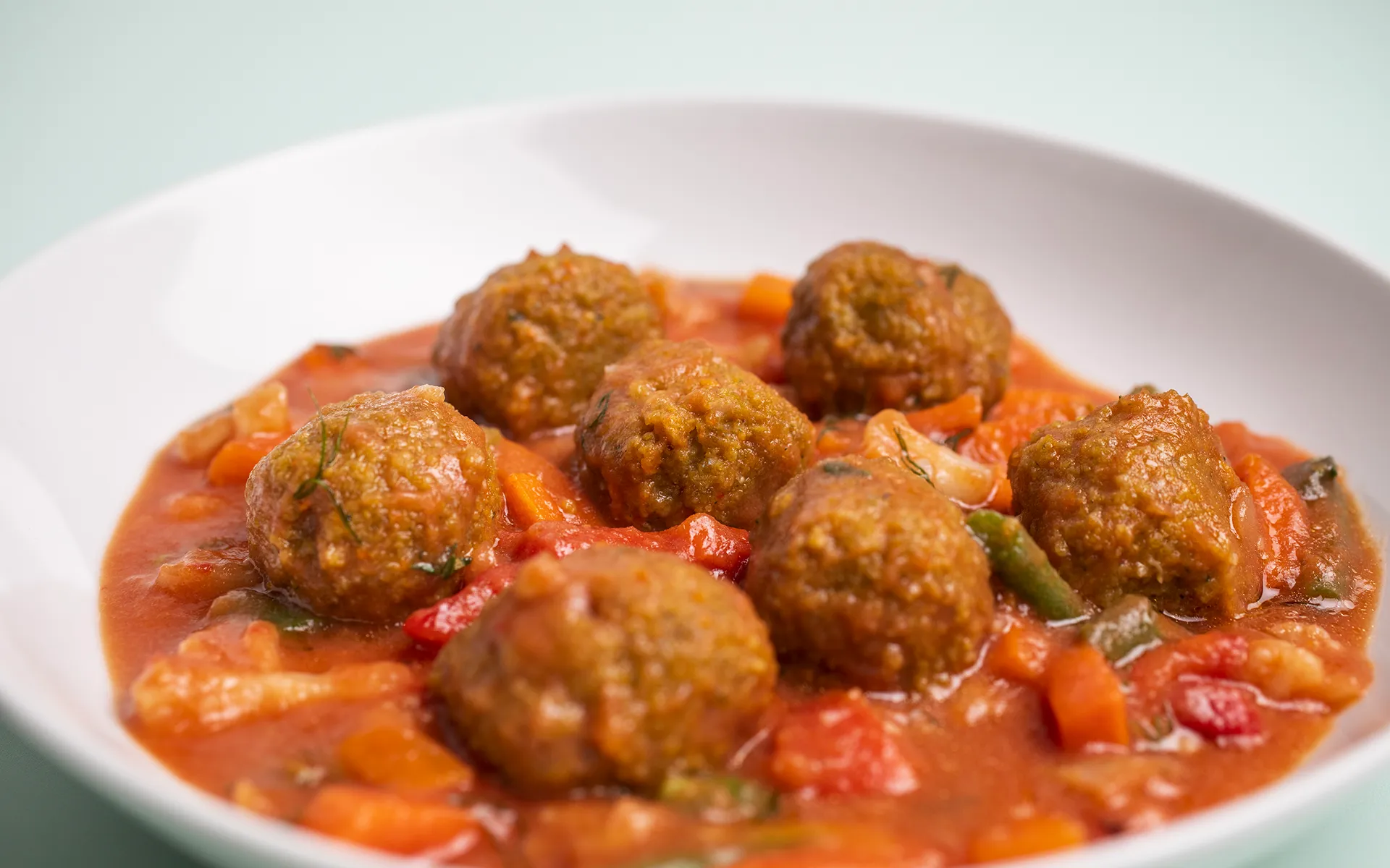 Polpettine Orogel al pomodoro: un classico intramontabile, con polpettine e salsa di pomodoro.