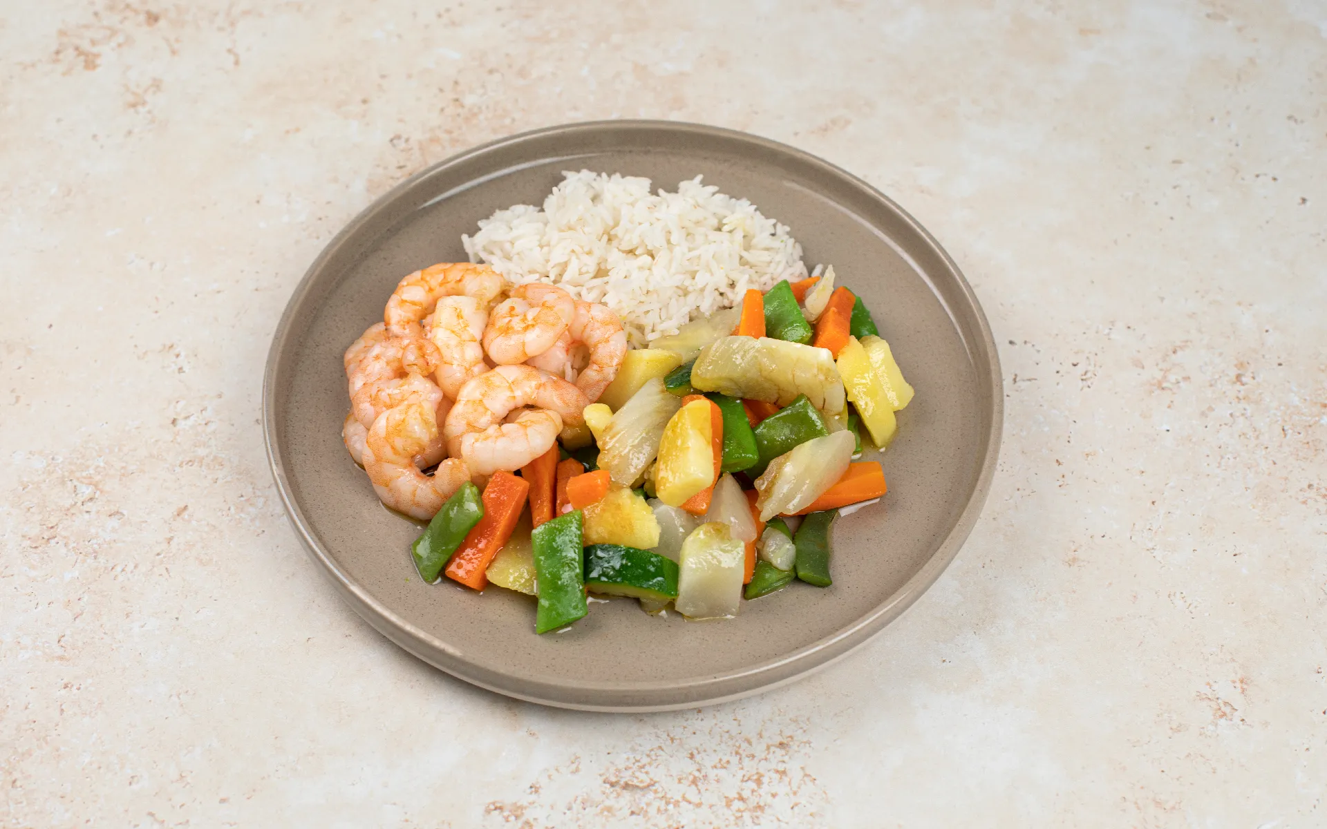 Riso basmati Orogel, ideale per accompagnare curry, piatti etnici o come base per insalate.