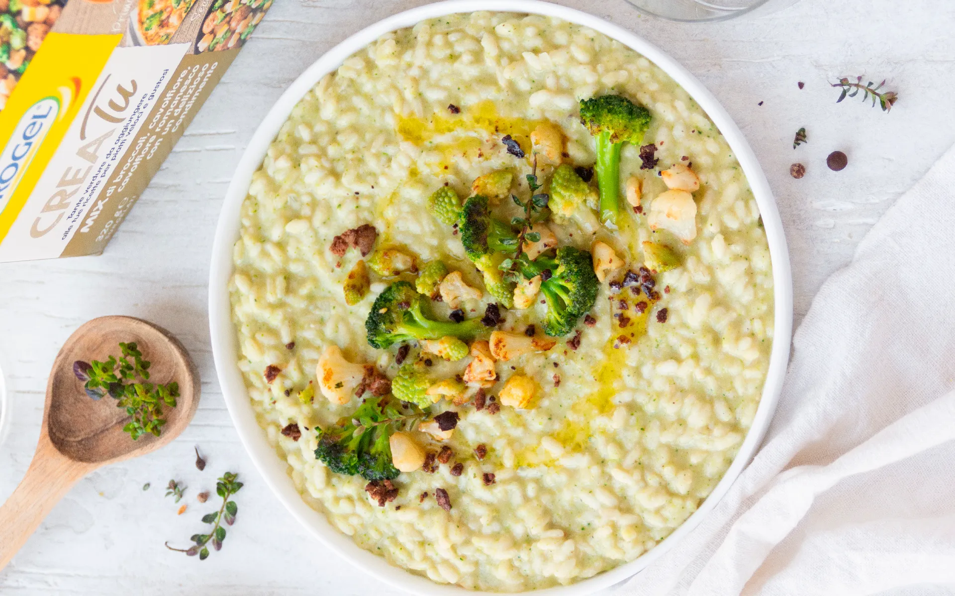 Risotto Orogel cremoso e avvolgente, preparato con ingredienti di alta qualità, come broccoli.