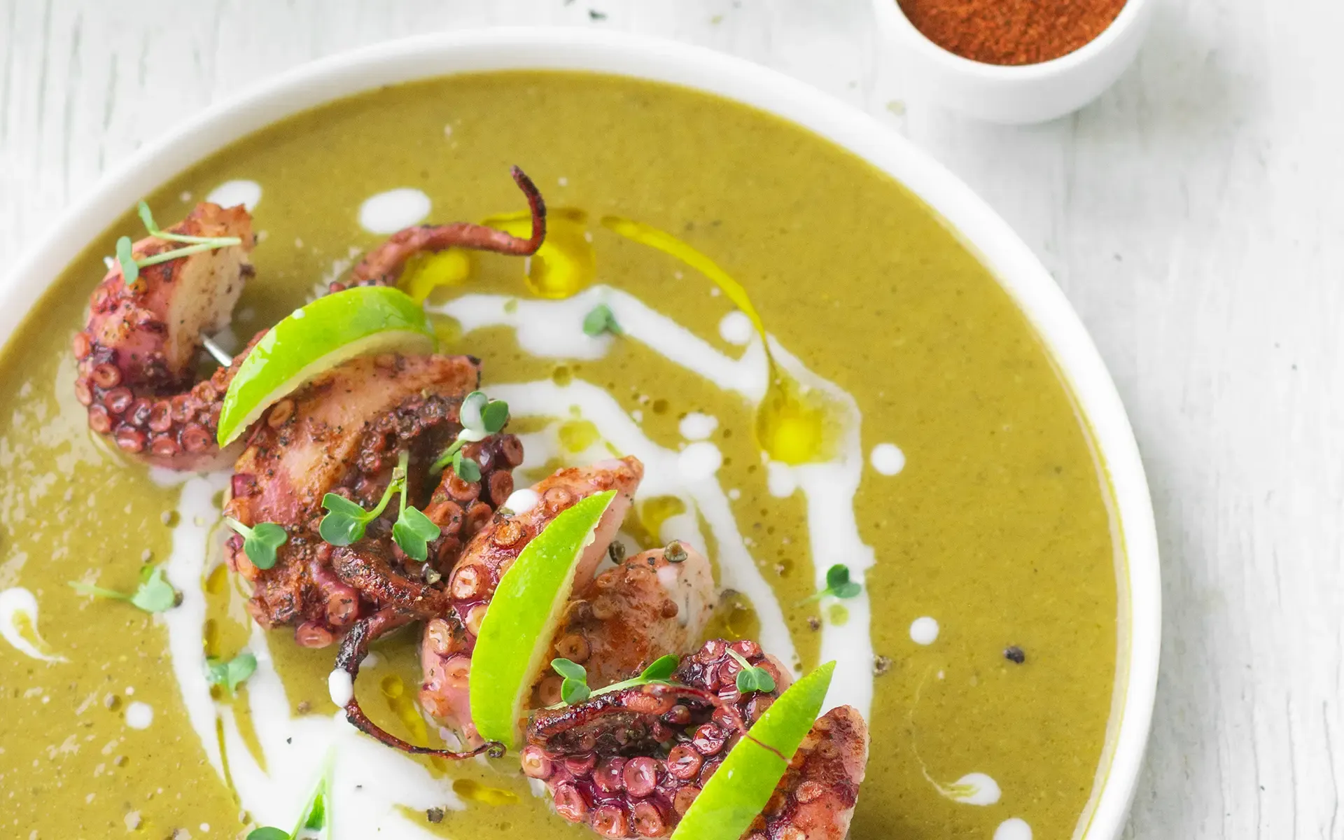 Curry Thai con Verdurì Verdure Scelte Orogel e spiedini di polpo